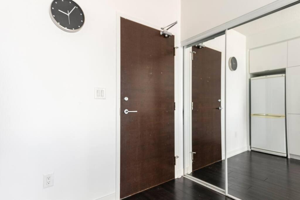 Luxury Downtown Lakeview & City View Condo Toronto Ngoại thất bức ảnh