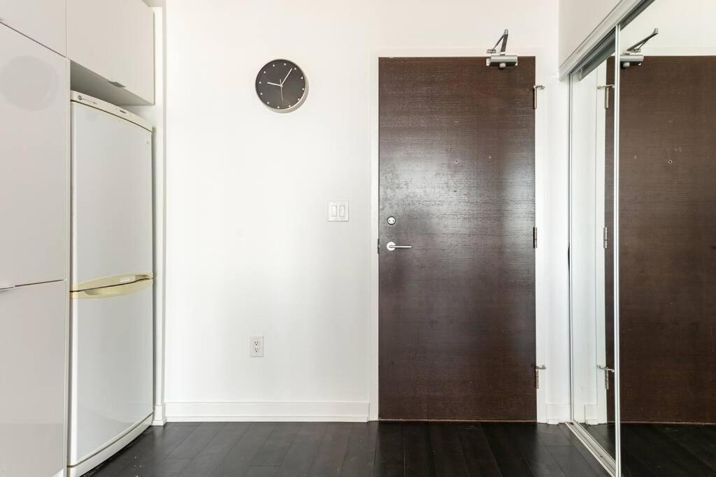 Luxury Downtown Lakeview & City View Condo Toronto Ngoại thất bức ảnh