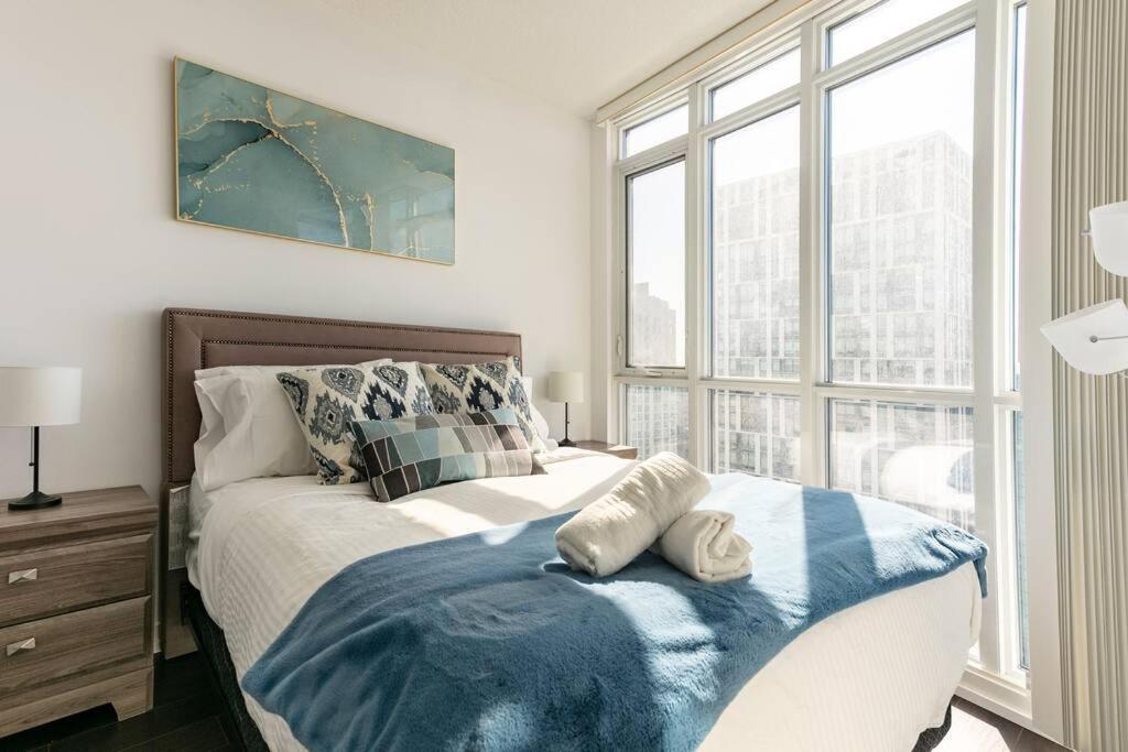 Luxury Downtown Lakeview & City View Condo Toronto Ngoại thất bức ảnh