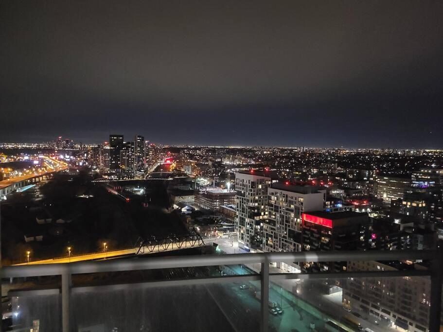 Luxury Downtown Lakeview & City View Condo Toronto Ngoại thất bức ảnh