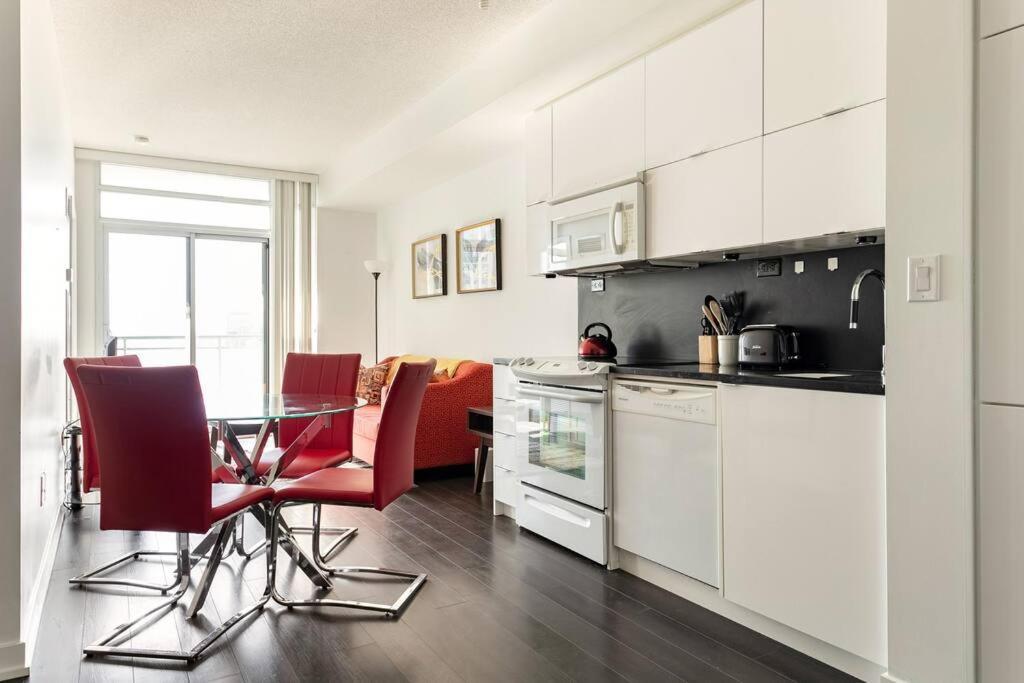Luxury Downtown Lakeview & City View Condo Toronto Ngoại thất bức ảnh